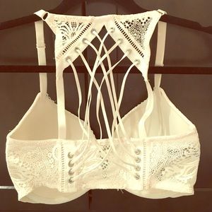 Victoria’s Secret Sexy Lace Push-up bra size 32DDD